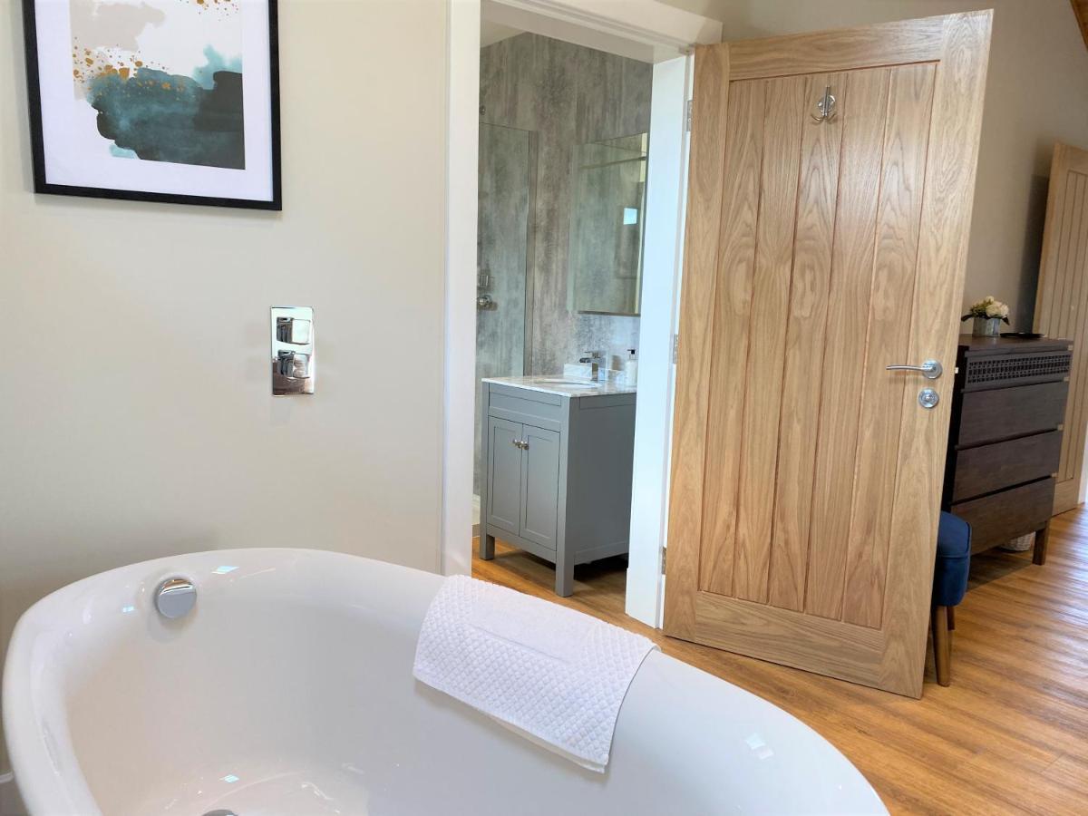 Pheasant Lodge With Hot Tub Forgandenny المظهر الخارجي الصورة