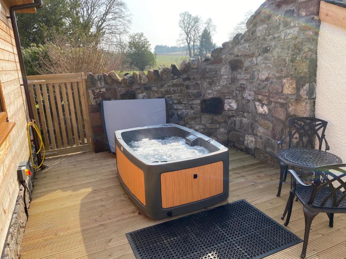 Pheasant Lodge With Hot Tub Forgandenny المظهر الخارجي الصورة